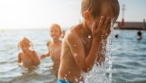 Können Kinder Eltern verklagen, wenn sie Fotos und Videos von ihnen ins Netz stellen?