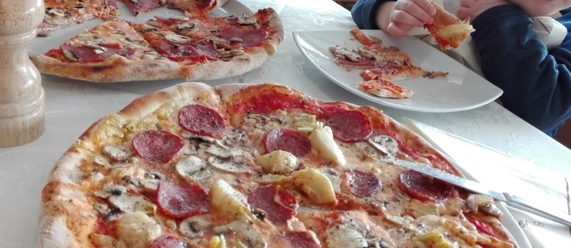 Die perfekte Pizza selber machen – Lecker wie beim Italiener – Mit Top Rezept !!!